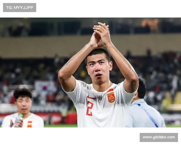 尴尬!前国脚之子留洋三年 0 球 0 助攻,回国无人问津转行娱乐圈 尴尬!前国脚之子留洋三年 0 球 0 助攻,回国无人问津转行娱乐圈